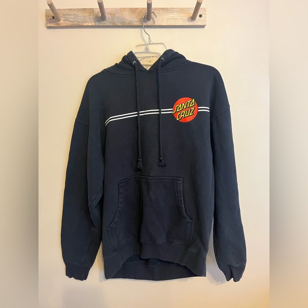 Men’s Black Santa Cruz hoodie size medium
